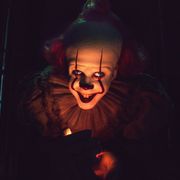 『IT/イット』続編、恐怖のペニーワイズ新カットが公開 「映画秘宝ナイト」日本最速上映も決定