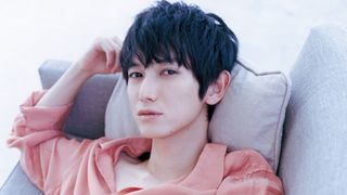 本郷奏多の魅力たっぷり！5作目のカレンダー発売が決定