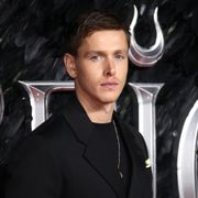 『マレフィセント2』フィリップ王子役はだれ?ハリス・ディキンソンが大注目