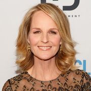 オスカー女優ヘレン・ハント、車が突っ込まれ横転事故に巻き込まれる