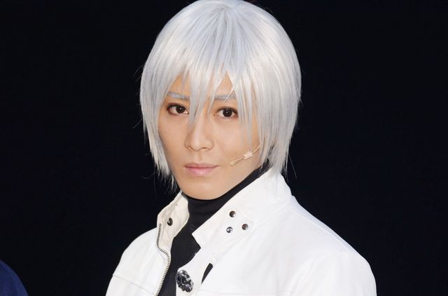 銀髪も似合う猪野広樹