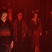 玉城ティナ『地獄少女』閻魔あい×三藁の場面写真が公開