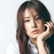 北川景子、圧倒的な美貌!カレンダーの表紙&特典カット公開
