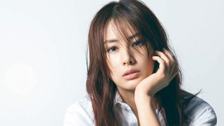 北川景子、圧倒的な美貌!カレンダーの表紙&特典カット公開