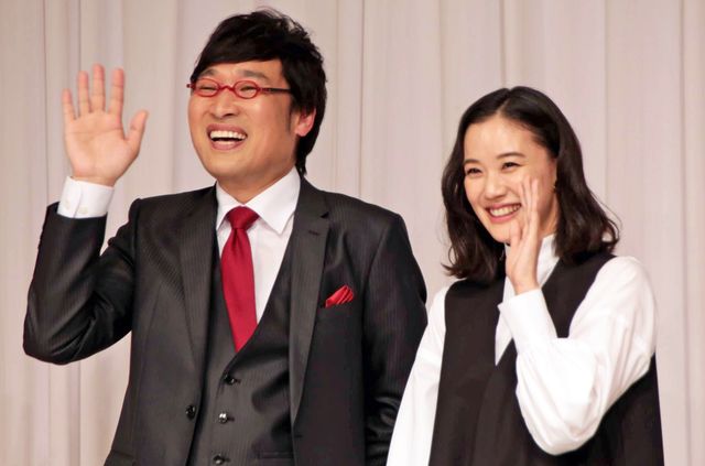 意外な組み合わせに世間が驚いた!(写真は6月に行われた会見で撮影)