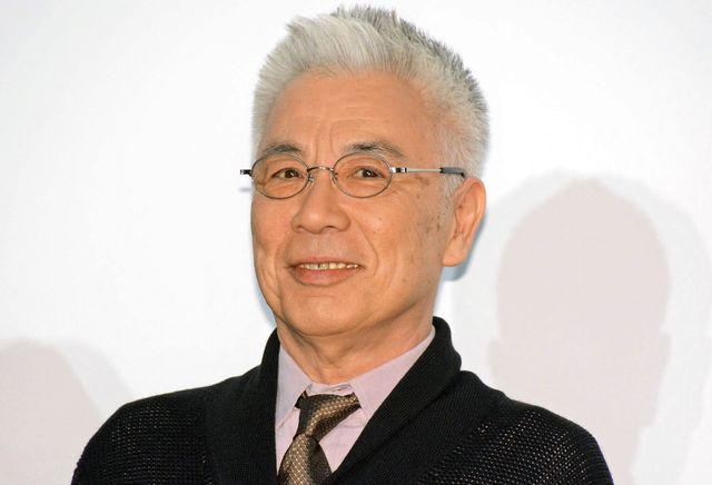 冗談で会場を沸かせたイッセー尾形