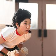 安藤サクラ、“東洋の魔女”主将を熱演 回転レシーブで全身にアザ