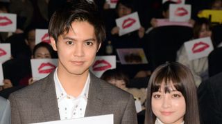 片寄涼太、鼻かじキスは自ら提案!橋本環奈には内緒でトライ