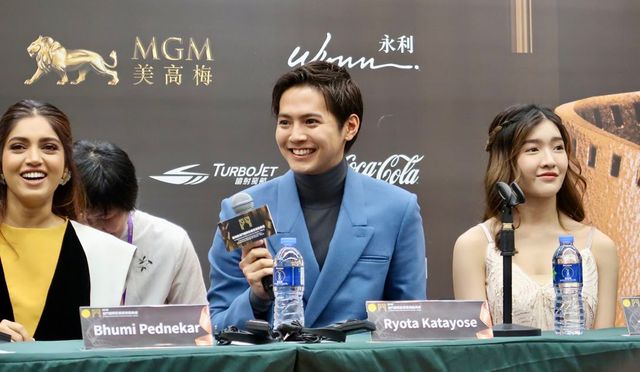 ブミ・ペドニカル、片寄涼太、ジェニス