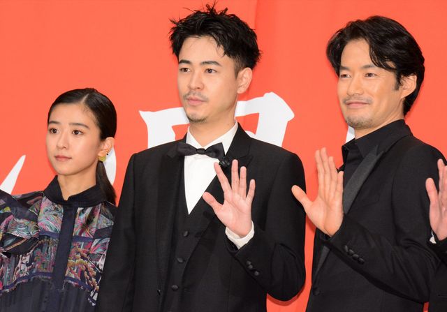 黒島結菜、成田凌、竹野内豊