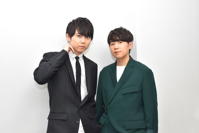 左から梶裕貴と山下大輝