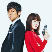 綾瀬はるか×西島秀俊『奥様は、取り扱い注意』最強夫婦ビジュアル!