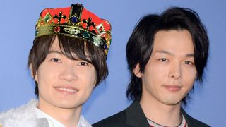 神木隆之介&中村倫也が二人羽織リコーダー!『屍人荘の殺人』ほっこり映像
