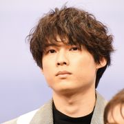 SixTONES松村北斗、個人もグループも仕事でパンパンの1年に!