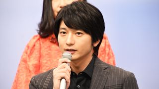 向井理、今年の目標「健康第一」に、昨年骨折の佐野史郎が反応