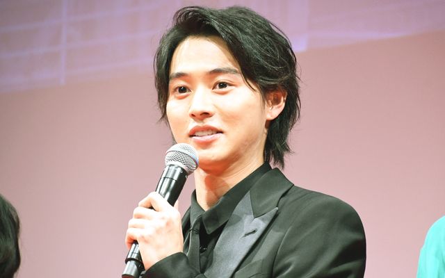 瞳輝く山崎賢人
