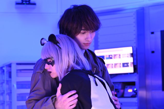 ドラマ「シロでもクロでもない世界で、パンダは笑う。」より