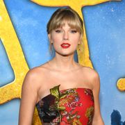 テイラー・スウィフト、母親の脳腫瘍を告白