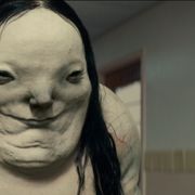 ギレルモ・デル・トロ印のクリーチャー強烈ビジュアルが公開!