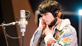 新田真剣佑、ザ・チェインスモーカーズの大ヒット曲をカバー