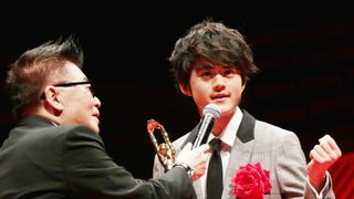 鈴鹿央士、広瀬すずとの出会いを回顧 スポニチグランプリ新人賞受賞