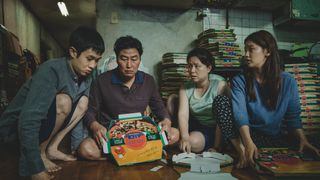 『パラサイト』2週連続トップ!2位は『スマホを落としただけなのに2』