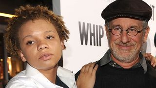 スティーヴン・スピルバーグの娘、DVで逮捕