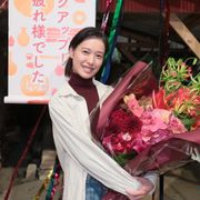戸田恵梨香「スカーレット」撮了に感謝!桜庭ななみも2ショットで報告