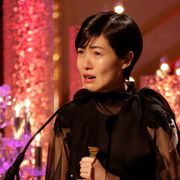 『新聞記者』シム・ウンギョン号泣!最優秀主演女優賞に輝く