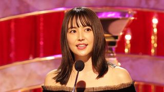 長澤まさみ、美しいデコルテ！女優たちの華やかなドレス＆着物姿