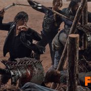 ついに開戦!「ウォーキング・デッド」S10、ラスト10分にファン大興奮