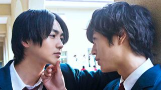 吉野北人と奥野壮、壁ドン&あごクイ!実写『私がモテてどうすんだ』場面カット