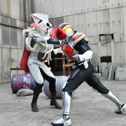 「仮面ライダー電王」10年ぶり新作で電王VS.イカデビル!秋山莉奈も出演