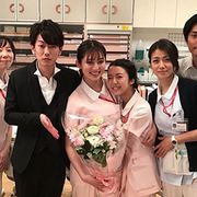 上白石萌音、佐藤健ら「恋つづ」キャスト集合ショットに反響!