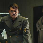 タイカ・ワイティティがヒトラーに変身するまで『ジョジョ・ラビット』メイク過程