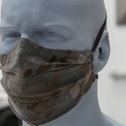 かっこいい!マーベル&DC映画のコスチュームスタジオ、マスク生産開始
