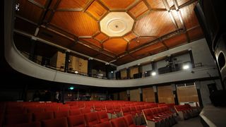 日本最古級の映画館・高田世界館が16日に営業再開