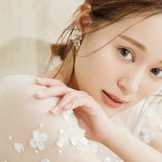 chay、結婚を発表 ウエディングドレス披露