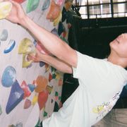 伊藤健太郎、たくましい二の腕!工藤遥主演『のぼる小寺さん』オフショット