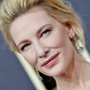 ケイト・ブランシェット、チェーンソー事故で頭を切る