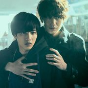 岡田将生×志尊淳×平手友梨奈『さんかく窓の外側は夜』初の劇中写真