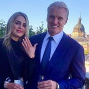 ドルフ・ラングレン、24歳の美女トレーナーと婚約!娘と同い年