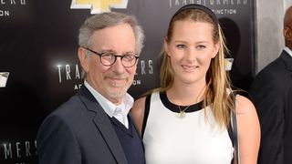 スピルバーグの娘が婚約!お相手はスイス出身の俳優
