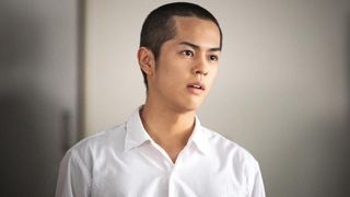 奥野壮、丸刈り&リーゼント!主演映画が来年春に公開
