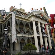 ディズニー「ホーンテッドマンション」再び映画化へ!
