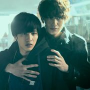 岡田将生×志尊淳×平手友梨奈 『さんかく窓の外側は夜』公開延期が決定