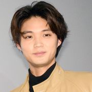 磯村勇斗、28歳のバースデー!変幻自在の魅力を振り返り