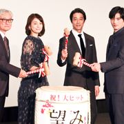 堤真一、共演の石田ゆり子、岡田健史と食事会で親交深める