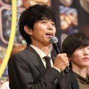 井ノ原快彦、息子役・道枝駿佑にギターをプレゼント