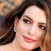 『プラダを着た悪魔』から14年!オスカー女優アン・ハサウェイの現在